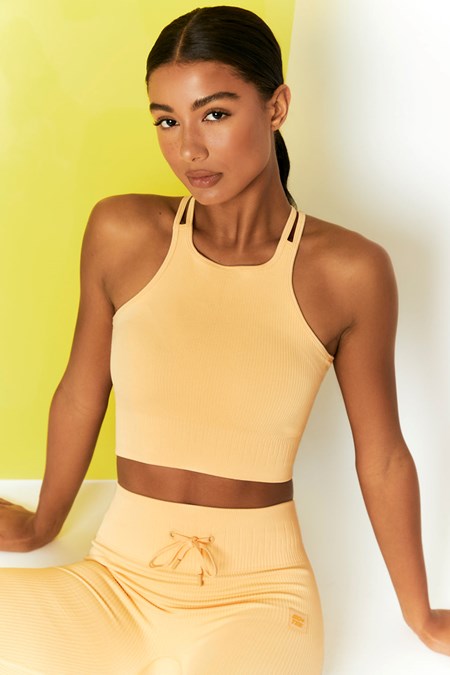 Bo+Tee Feel Your Power Acanalado Racer Crop Top Amarillo | WMDC12597