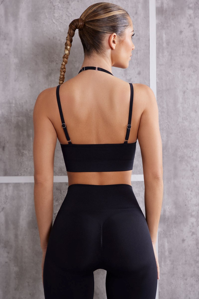 Bo+Tee Aligned Scoop Neck Sports Bra Negras | PMWO18790