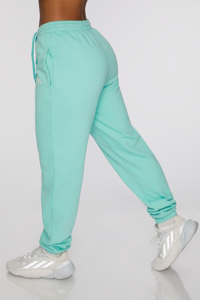 Bo+Tee Always Improving Branded Sweatpants Turquesa | WLKX58320