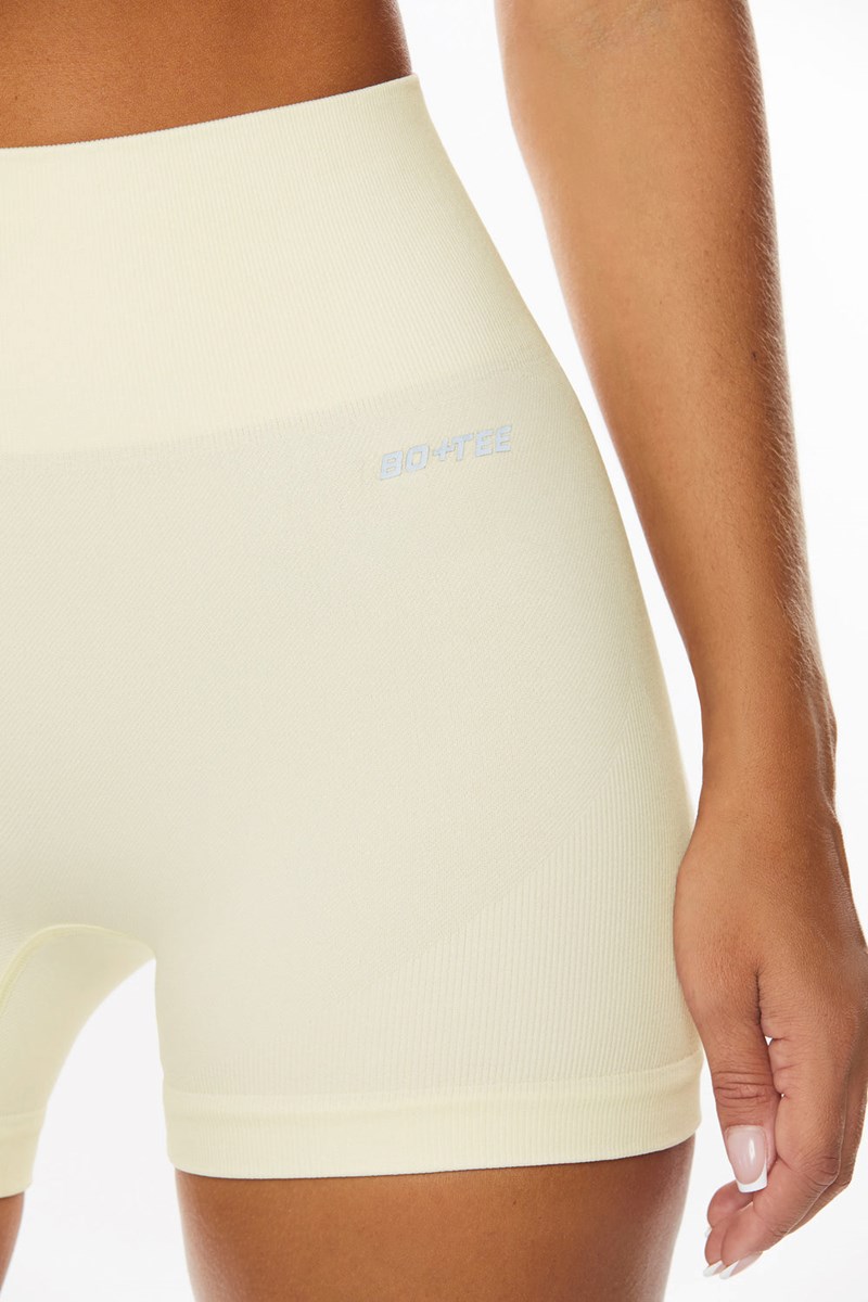 Bo+Tee Endurance Seamless Mini Shorts Ivory | GFNU02758