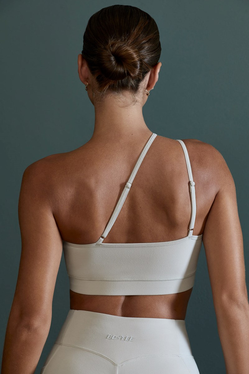 Bo+Tee Enhance Asymmetric Neckline Sports Bra Gris | KEFN86479