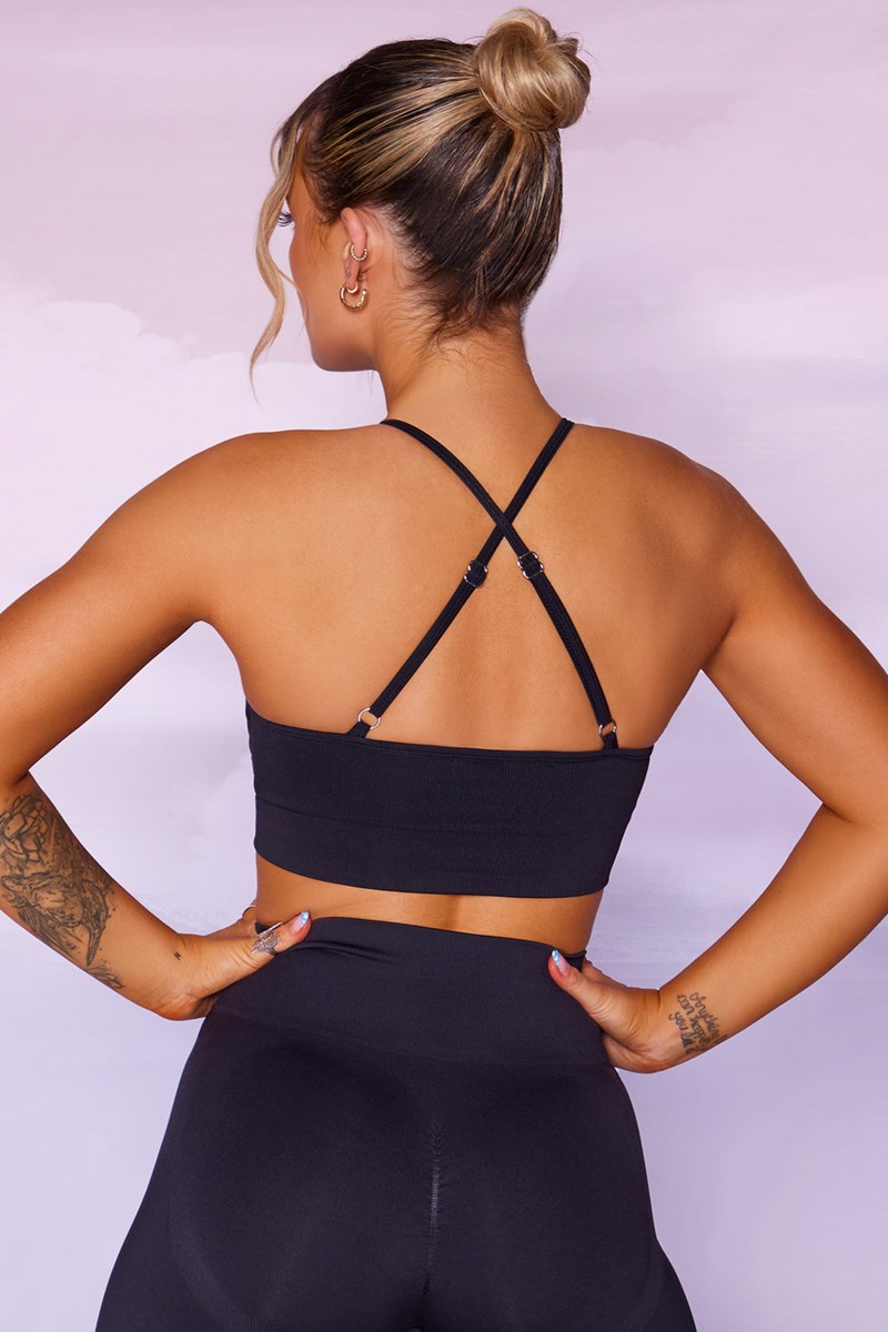 Bo+Tee Incline Seamless High Neckline Cross Back Crop Top Negras | ZSPJ30142