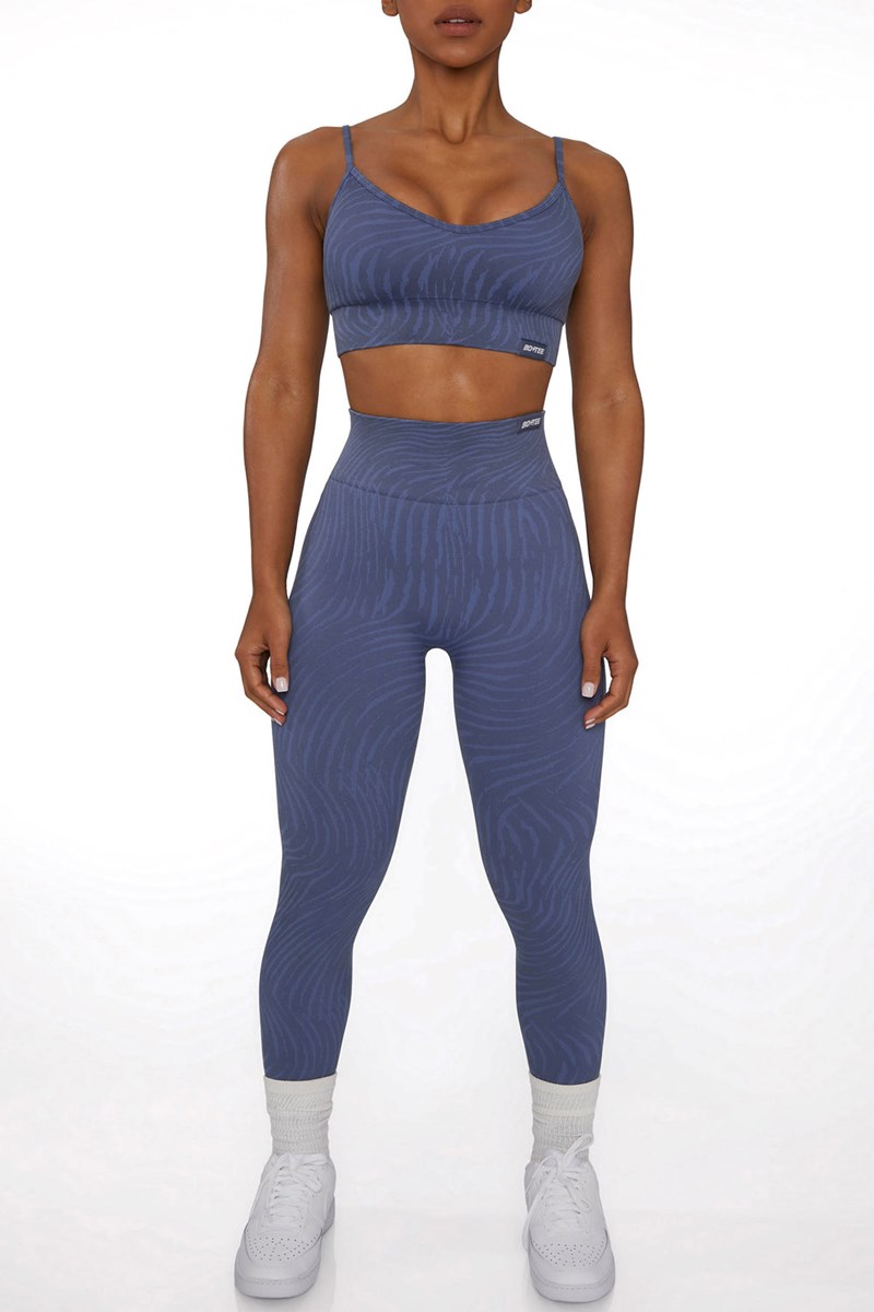 Bo+Tee Limitless Zebra Seamless Scoop Neck Sports Bra Indigo | HTCD73160