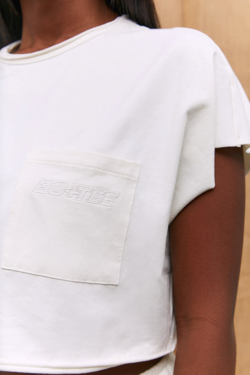 Bo+Tee Pull Up Cropped Pocket T-Shirt Ivory | QAXE46130