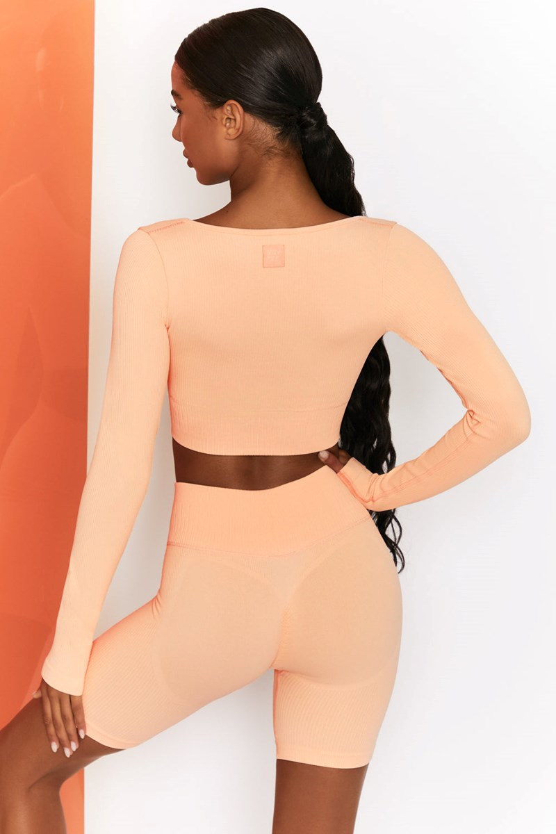 Bo+Tee Time Check Acanalado Long Sleeve Crop Top Peach | MDBN69251