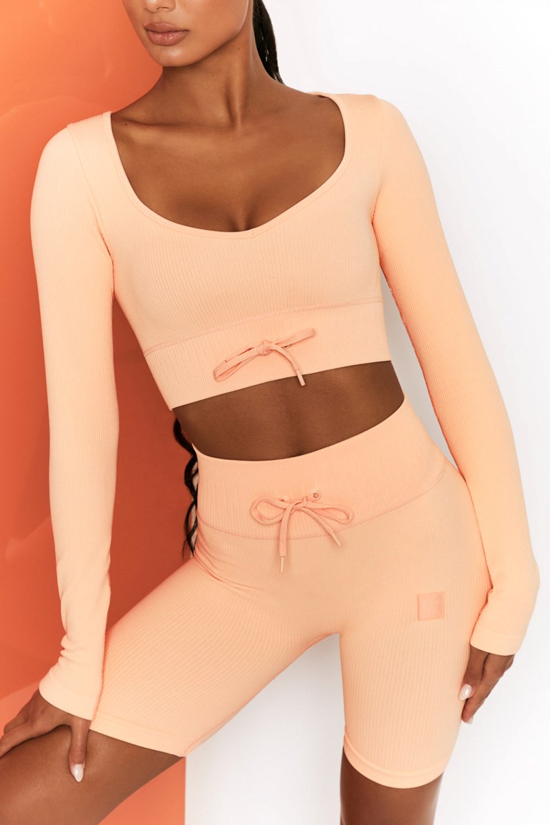 Bo+Tee Time Check Acanalado Long Sleeve Crop Top Peach | MDBN69251